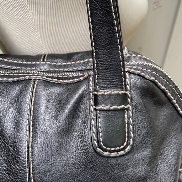Michael Kors Black Leather Shoulder Bag - Picture 5 of 14